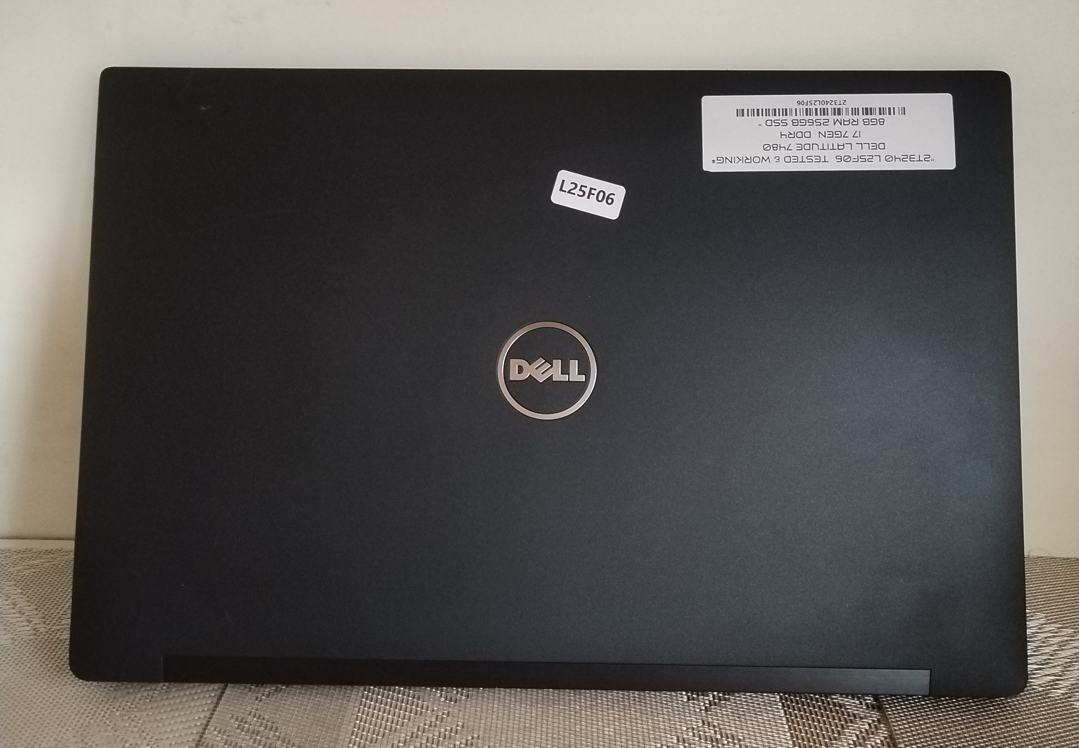 Laptop DELL LATITUDE 7480 Core i7 7th generación, 8gb RAM, 256GB SSD