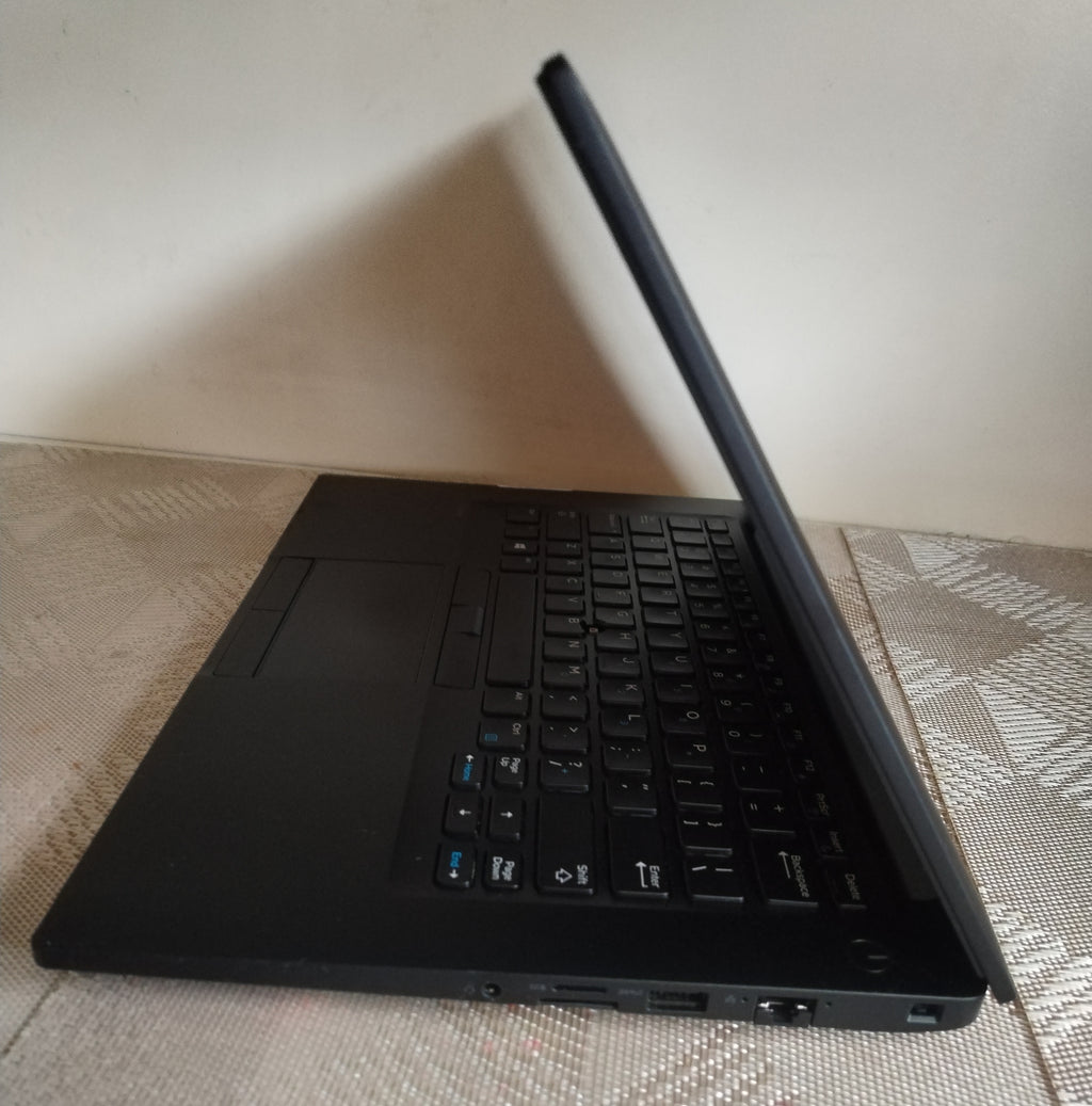 Laptop DELL LATITUDE 7480 Core i7 7th generación, 8gb RAM, 256GB SSD